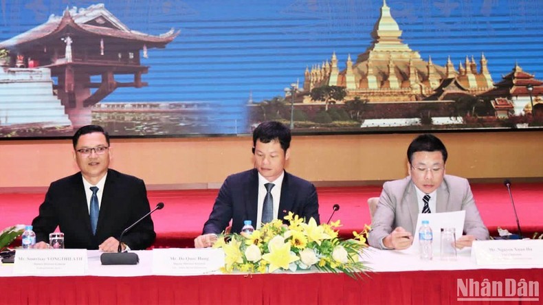 Kim ngạch thương mại Việt Nam-Lào hướng tới mốc 2 tỷ USD ảnh 1