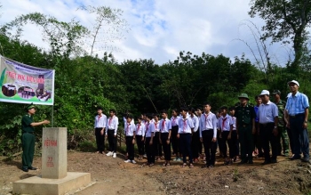 Bình Phước: “Tiết học biên giới” - mô hình cần nhân rộng