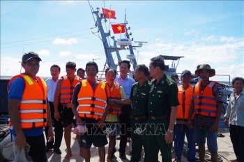 Điểm tựa vững chắc để ngư dân vươn khơi bám biển
