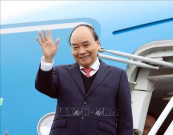 Chủ tịch nước Nguyễn Xuân Phúc lên đường thăm cấp Nhà nước tới Indonesia