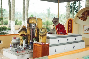 den cu lao ong ho thuong ngoan ve nguon