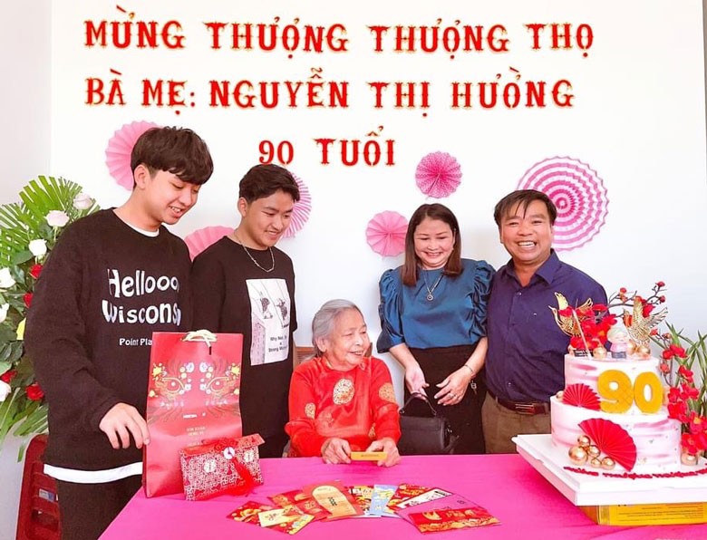 Mừng thọ - Nét đẹp văn hóa đầu năm