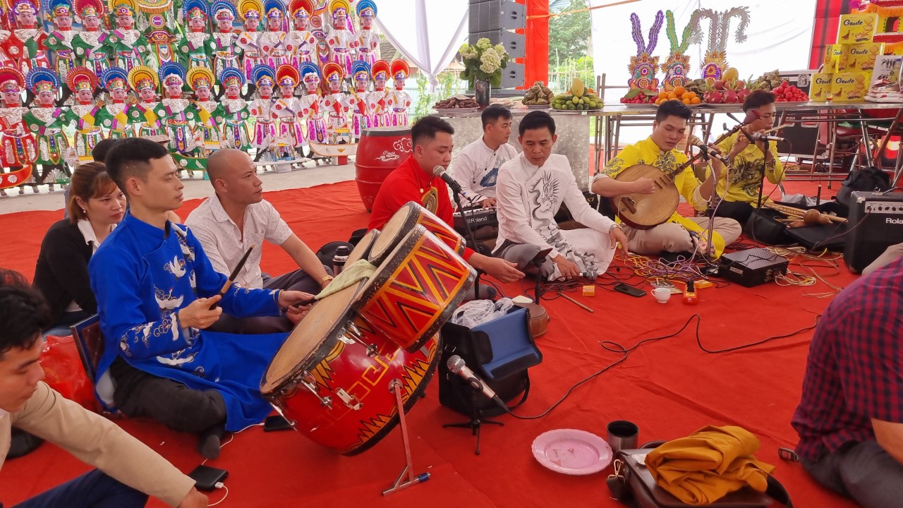 Bài 2: “Thỉnh Thánh”, “Nịnh đồng” và “Dẫn hồn”