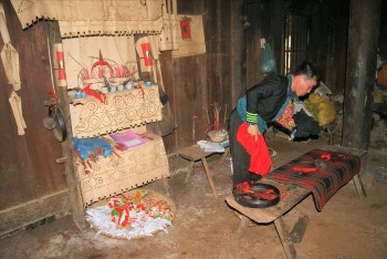 Lễ Cúng dòng họ của người Mông Sơn La