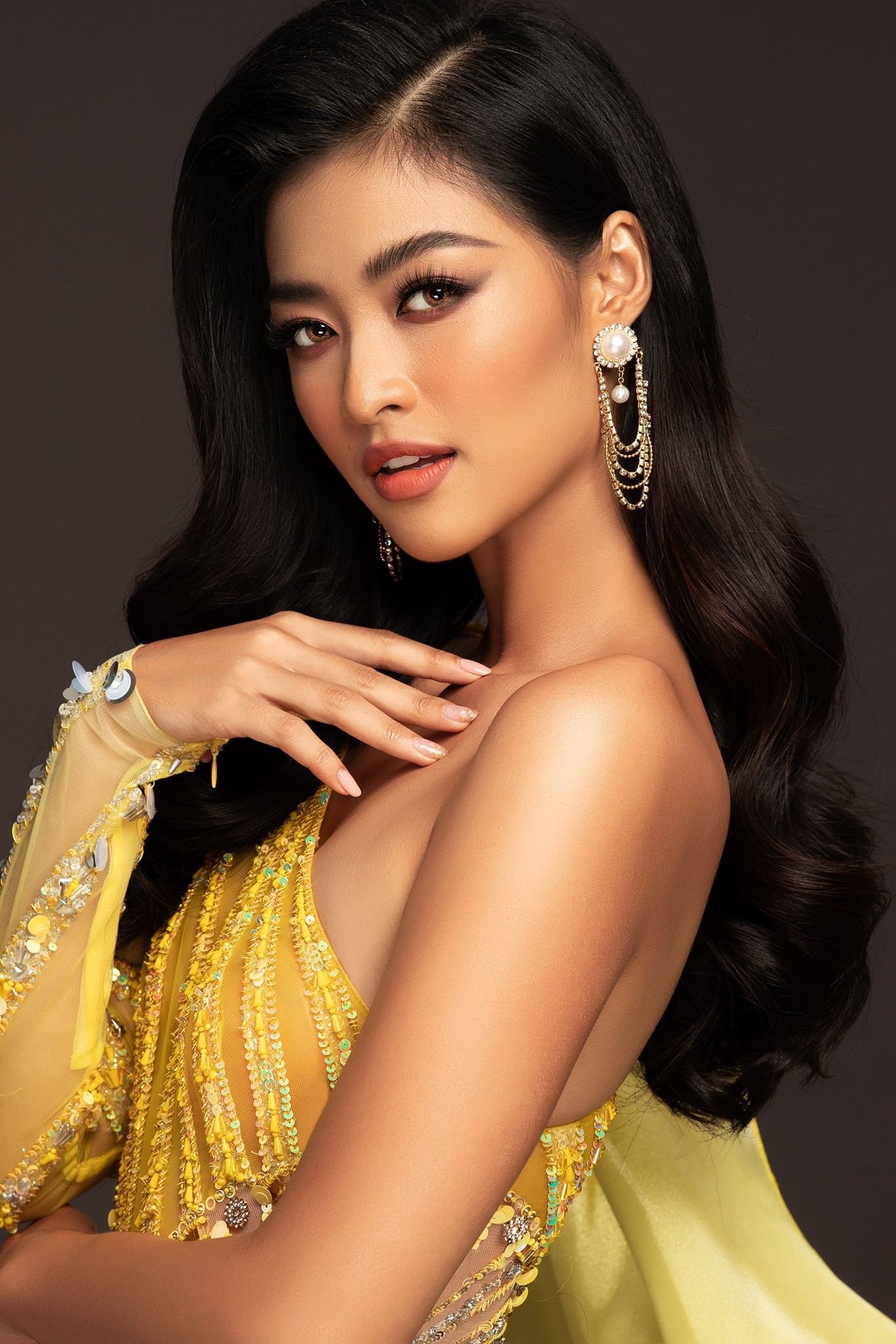 doi hinh nguoi dep chinh chien quoc te neu hoa hau viet nam 2020 lo hen