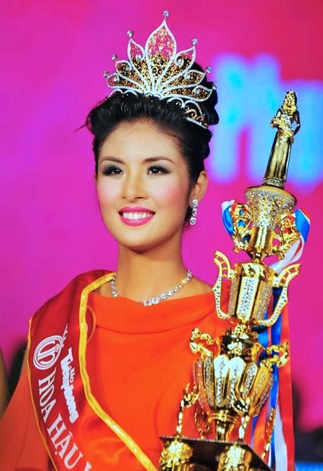 ngam lai nhan sac cua 5 hoa hau viet nam trong thap nien vua qua