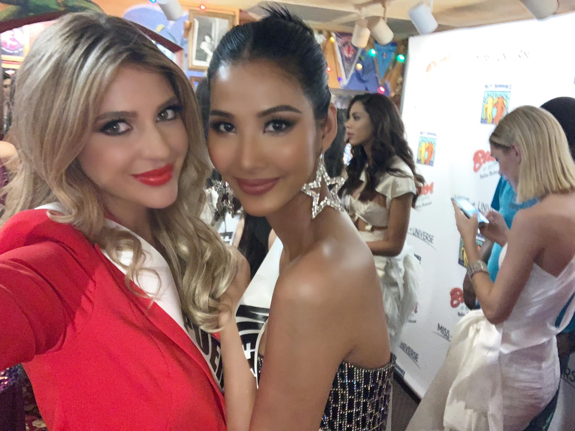 chi em hoa hau hoan vu 2019 viet nam va puerto rico hoi ngo qua buoi giao luu truc tuyen