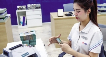 Tín dụng tăng vọt, vốn chảy mạnh vào lĩnh vực ưu tiên