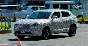 Honda HR-V 2021 bất ngờ lộ diện thiết kế hoành tráng hơn bản cũ, 
