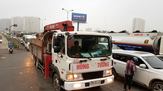 chen chuc doi mua do ve ha noi cuoi ngay nghi le