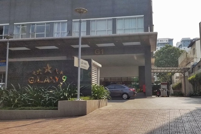 khoi to ong nguyen huu linh vu dam o be gai trong thang may