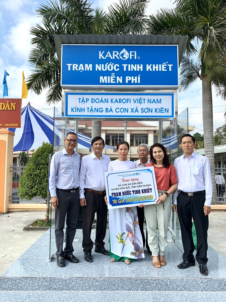 karofi xay 3 tram nuoc tinh khiet tang ba con mien tay chong man