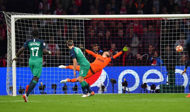man loi nguoc dong dien ro cua tottenham truoc ajax