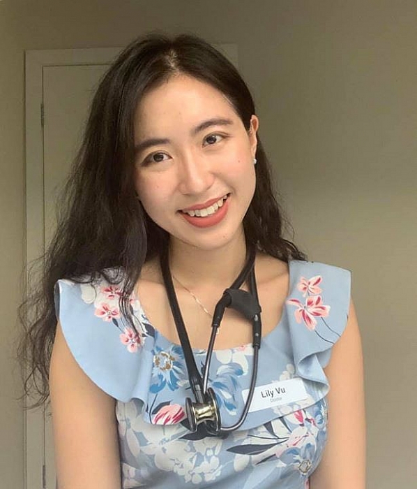 nu bac si goc viet xinh dep muon chinh phuc miss world australia