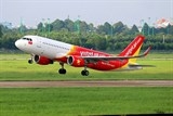 tranh cai vu nhan vien vietjet khong cho be gai len may bay
