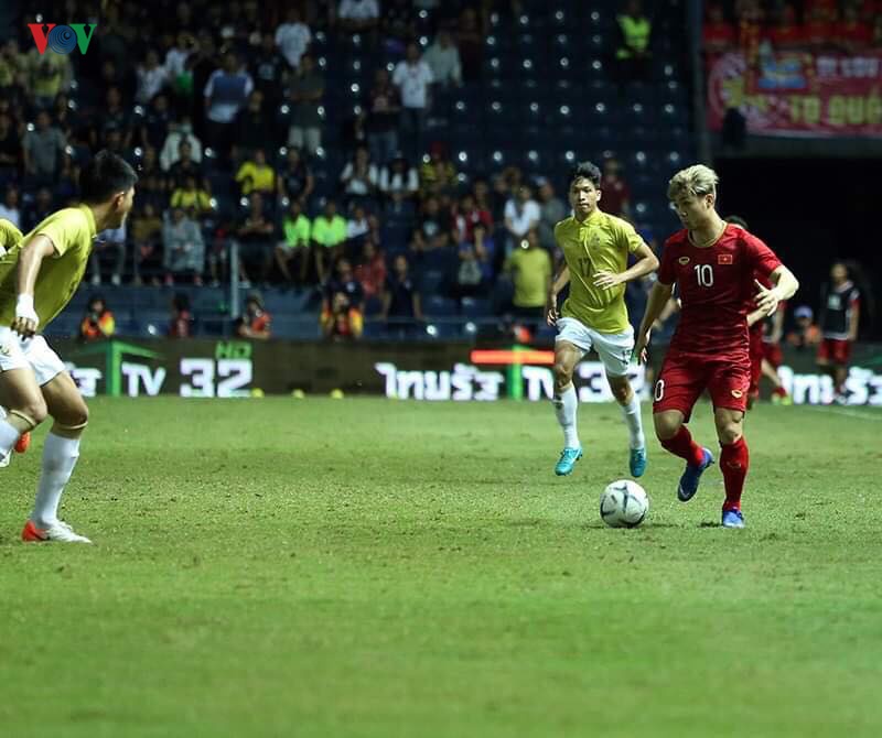 ket qua kings cup 2019 viet nam danh bai thai lan ngay tren dat thai