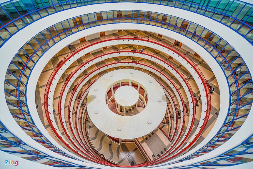 ĐH Kinh tế Quốc dân: Ký túc xá nước bẩn "nép mình" bên toà giảng đường hoành tráng dh kinh te quoc dan ky tuc xa nuoc ban nep minh ben toa giang duong hoanh trang