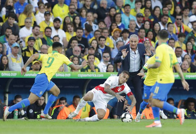 Hạ gục Peru đúng như tuyên bố của Messi, Brazil vô địch Copa America