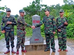 Giao lưu hữu nghị biên giới Việt-Lào: Sẽ tuần tra song phương