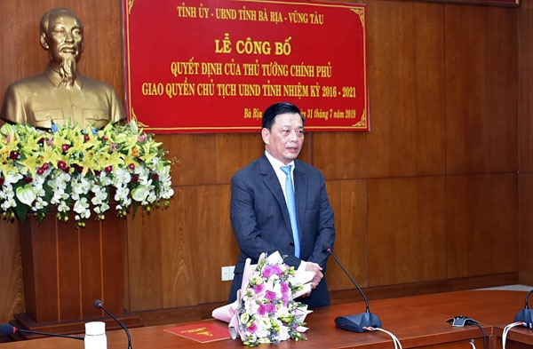 giao quyen chu tich tinh ba ria vung tau cho ong nguyen thanh long