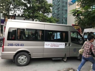 truong gateway dinh chi nhan su lien quan vu hoc sinh tu vong tren xe dua don