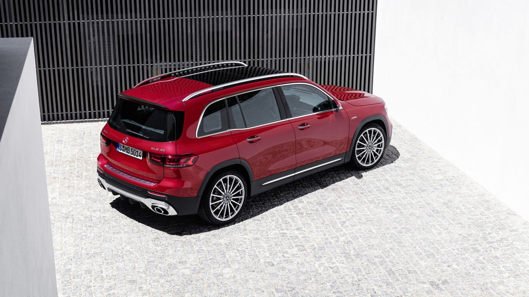 Xe sang Mercedes GLB vừa ra mắt khiến đối thủ "lạnh gáy" xe sang mercedes glb vua ra mat khien doi thu lanh gay