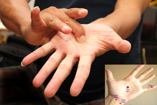 Hướng dẫn cách tự bấm huyệt chữa nhiều chứng bệnh