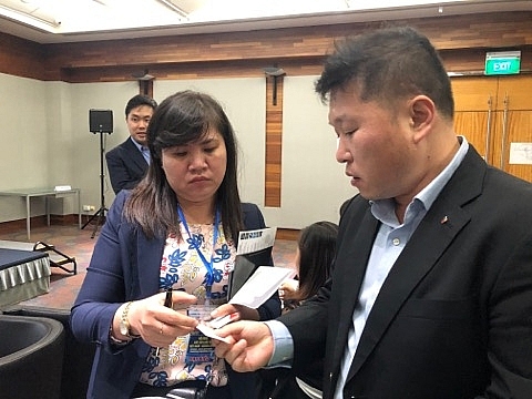 moi nguoi viet khoi nghiep o singapore