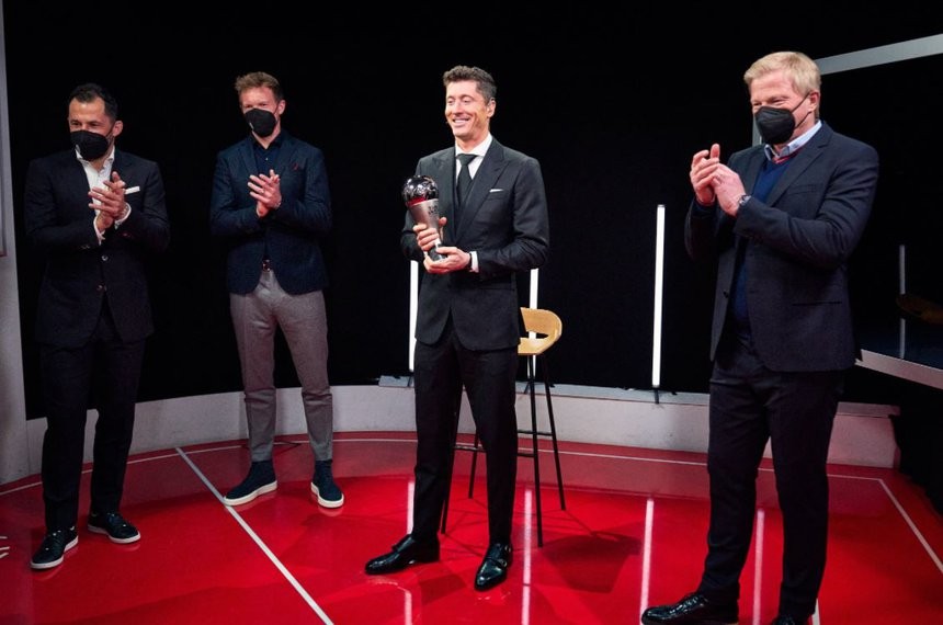 Đánh bại Messi và Salah, Lewandowski giành giải FIFA The Best hai năm liên tiếp