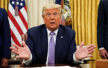 Twitter cảnh cáo Trump phát tán thông tin gây ảnh hưởng đến bầu cử