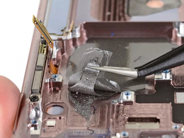 samsung galaxy note 20 bi che nhanh nong may 1