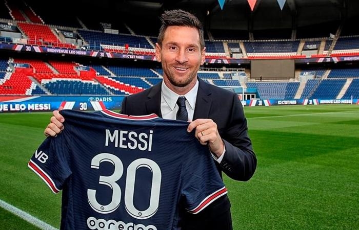 Vì sao Lionel Messi chọn số 30 tại PSG?