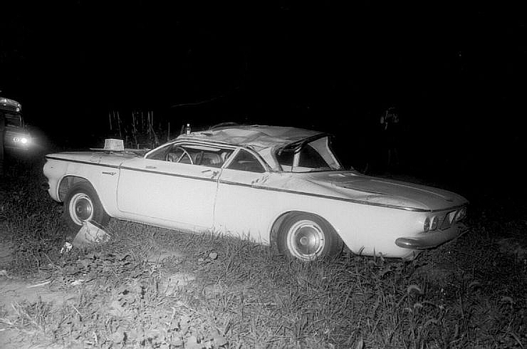 5747 chevrolet corvair khong an toan