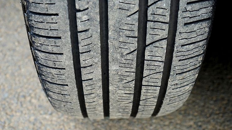 5753 ford explorer sy dyng lyp kem chyt lyyng