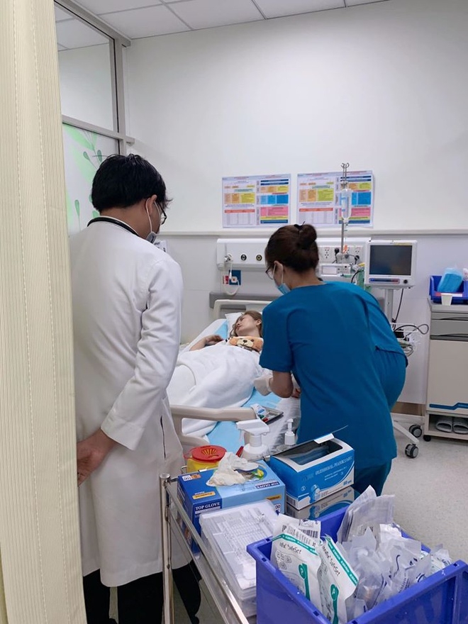 ngoc lan nhap vien cao thai ha tiet lo tung bo nha di bui bi dao dien khinh thuong