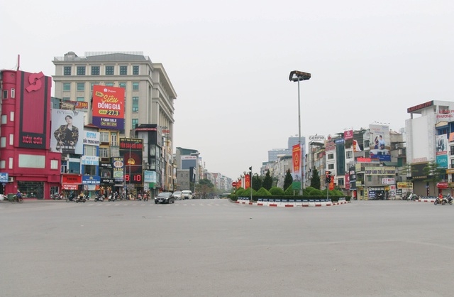 duong pho ha noi vang lang trong mua dich covid 19