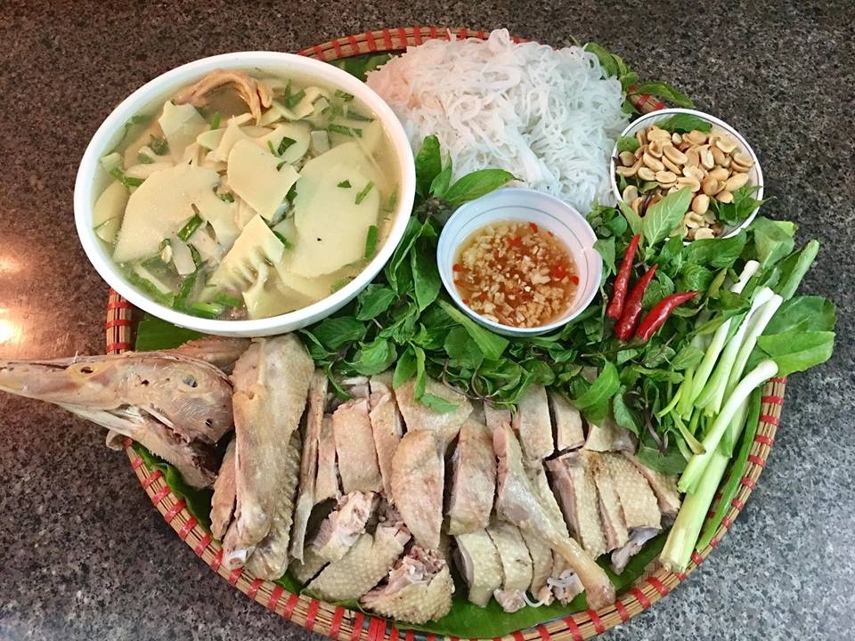 4 mon sieu ngon tu vit ma ca nha deu tam tac khen trong bua com gia dinh