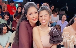 NSND Hồng Vân nghẹn ngào chia sẻ về diễn viên bạc mệnh Mai Phương và nghệ sỹ quá cố Anh Vũ