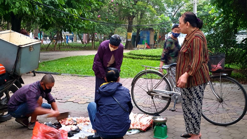 ha noi nguoi dan van theo thoi quen tu tap tap the duc trong cong vien