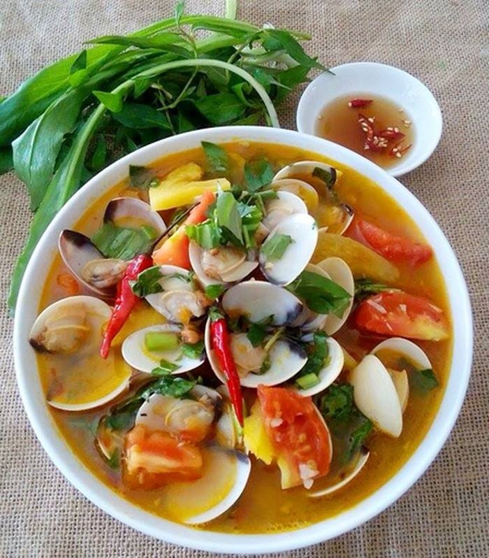 5 mon canh de nau ma ngon tuyet cho dau tuan trong mam com gia dinh