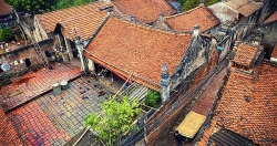 Về thăm 