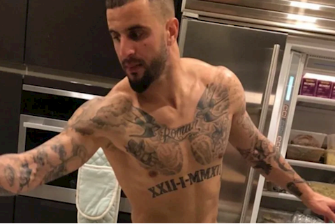 Sao Man City bị chỉ trích vì tổ chức tiệc trong thời gian cách ly sao man city bi chi trich vi to chuc tiec trong thoi gian cach ly