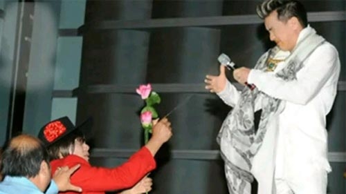 dam vinh hung xung may tao goi anti fan la nao gia