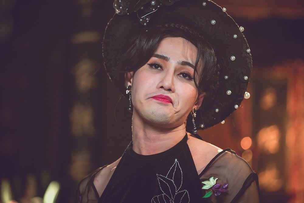 huynh lap len tieng khi bi chi trich lay tranh thieu nu ben hoa hue lam tau hai