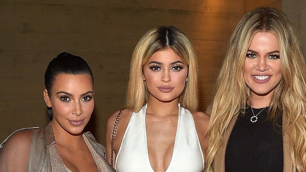 kylie jenner tiep tuc duoc bau chon la ty phu tu than tre nhat the gioi