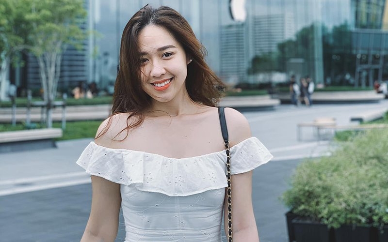nhan sac nu bien tap vien cua vtv co ca hoa hau nguoi dep bien