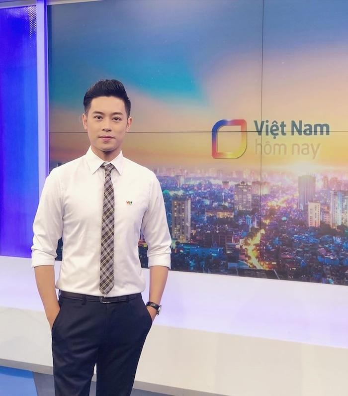 ngoai hinh soai ca cua cac nam btv dai truyen hinh vtv