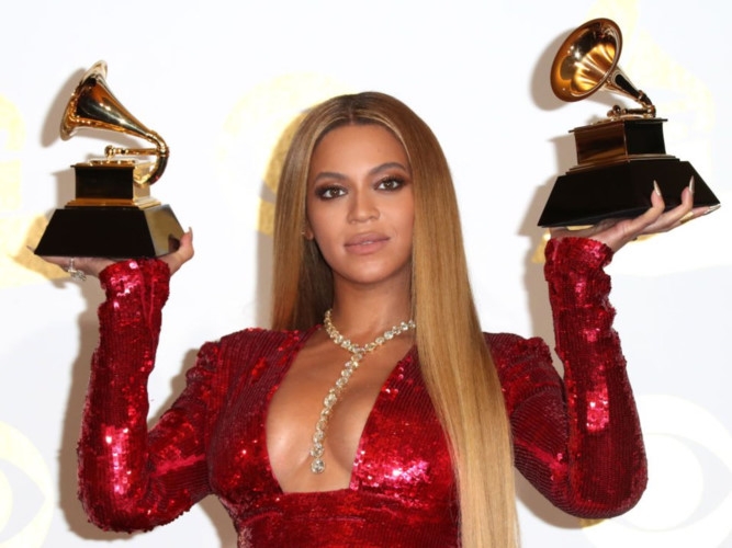 nhieu sao hollywood tung lao dong chan tay truoc khi noi tieng