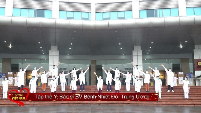 hon 200 nghe si chien si chung tay thuc hien mv 0 dong tu hao viet nam