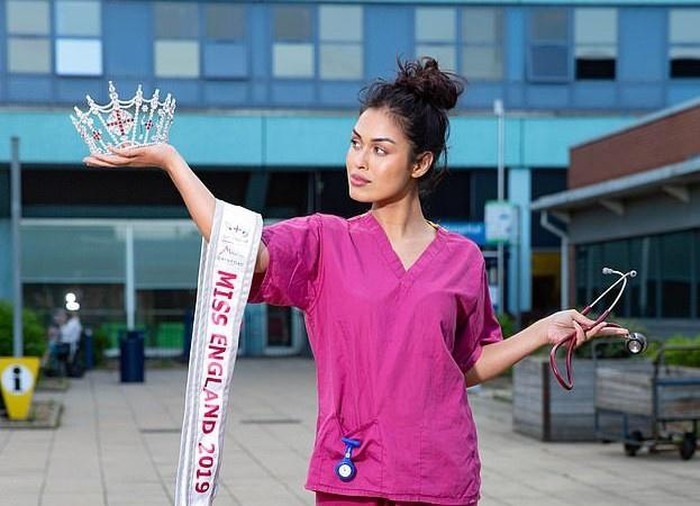 hoa hau lam bac si tinh nguyen vien day lui dich covid 19 hao quang khong tu vuong mien